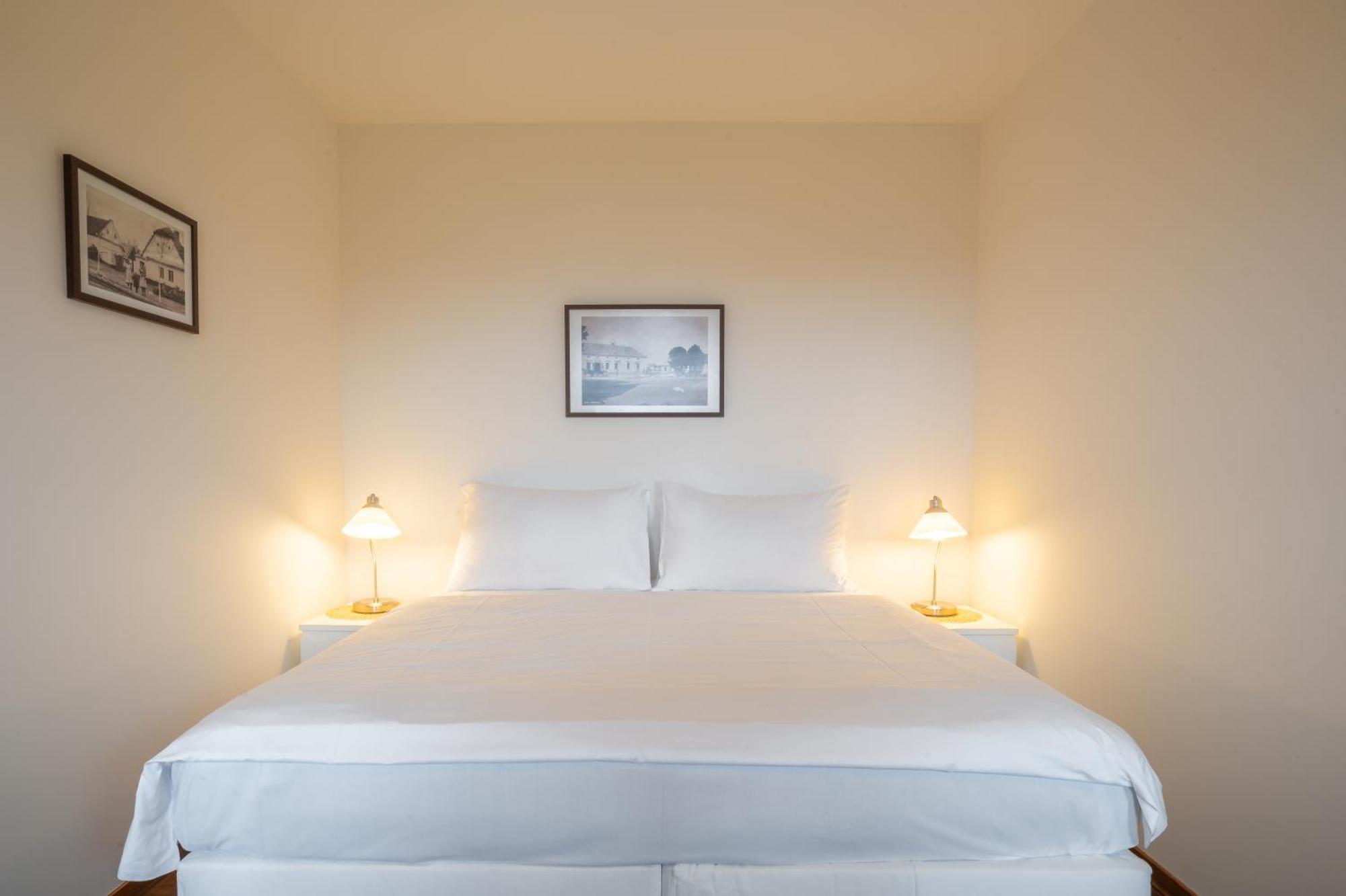 Rooms & Restaurace Na Jitrach Semice Luaran gambar